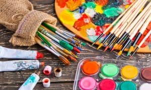 Acrylic vs Tempera Paint: What???s the Difference? Which Is Better?